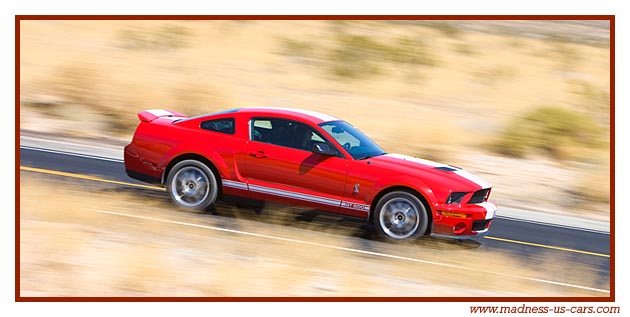 Dodge Challenger SRT-8 et Shelby GT500