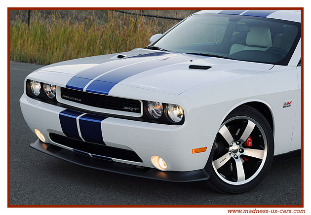 Dodge Challenger SRT8 392 2011