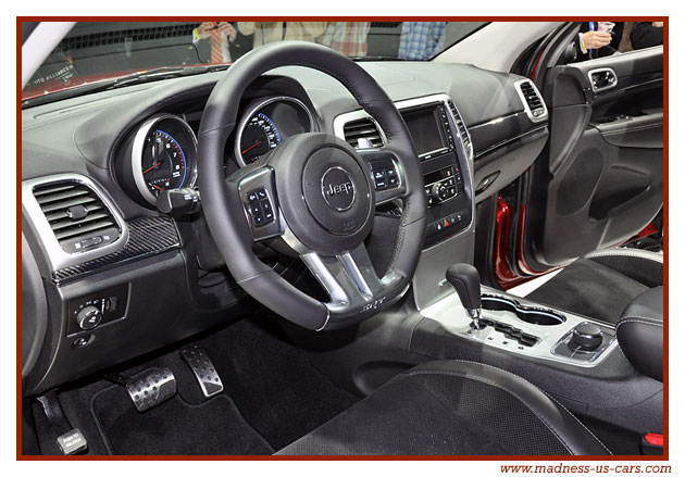 Jeep Grand Cherokee SRT-8 2012